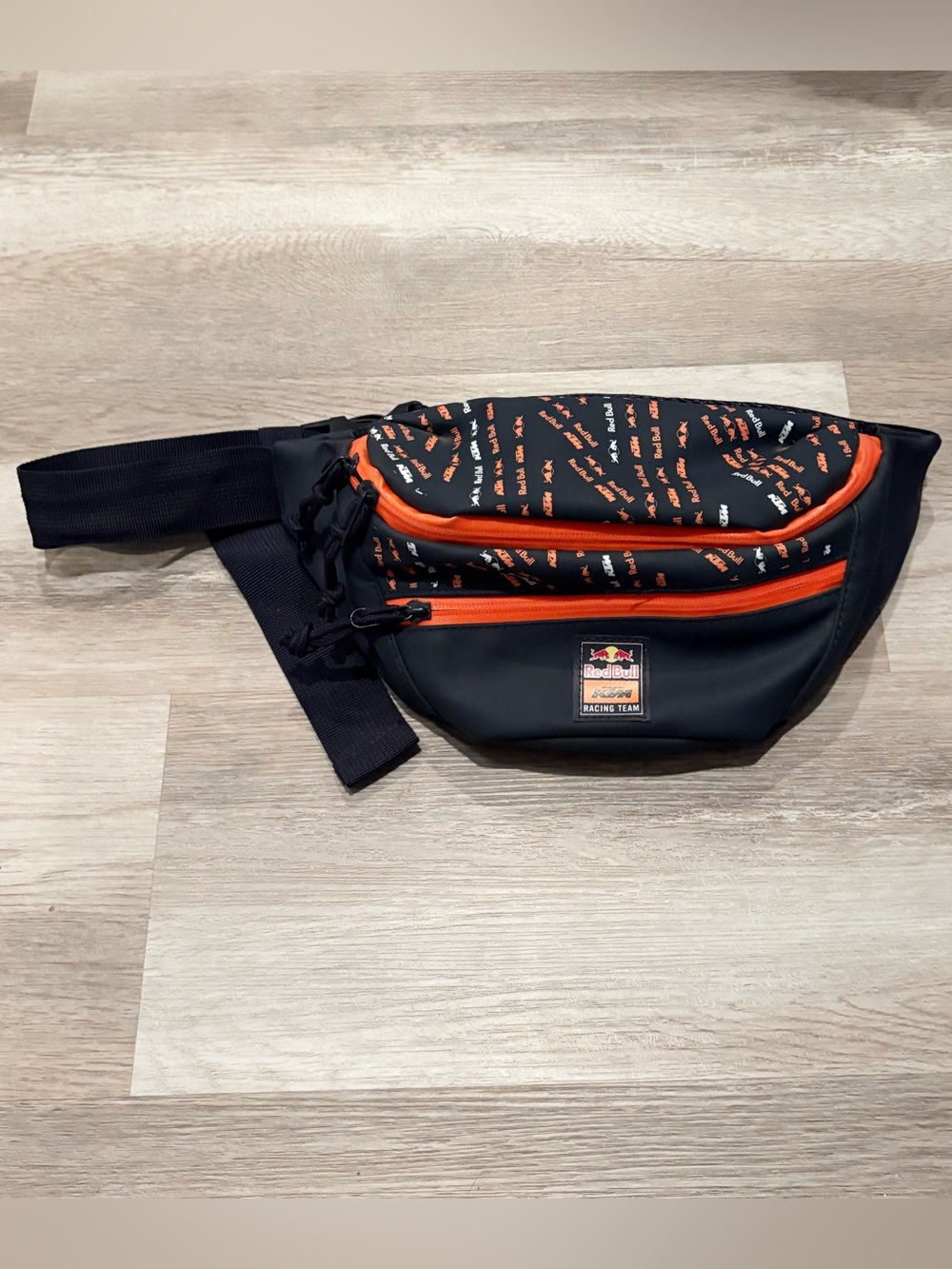 NWOT REDBULL KTM FANNY PACK